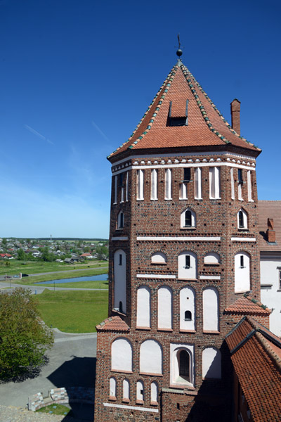 Gate Tower of Mir Castle from the southwest tower
