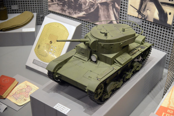 1:10 scale model of a Soviet T-26 tank