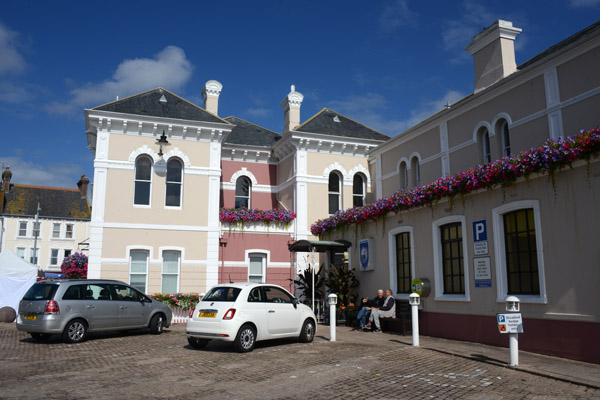 Salle Paroissiale de Saint Brelade, St. Aubin's