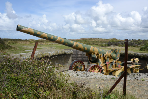 Batterie Dollmann gun pit housing a captured French 22cm coastal artillery gun