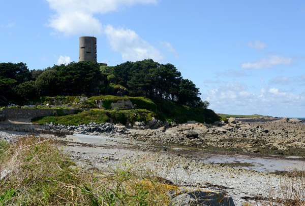 Fort Saumarez from the beach to the east