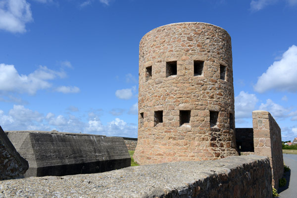 Vazon Road loophole tower, Castel