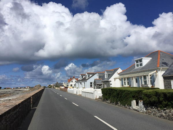 Route de la Rocque Poisson, L'Eree Beach, St. Pierre du Bois Parish, Guernsey