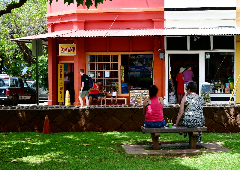 Enjoying ice cream in Lahaina, Maui, Hawaii 044 