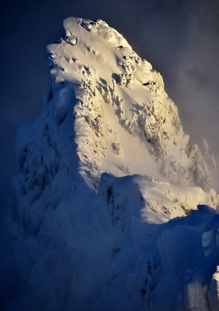 Gunn Peak in Mid-Afternoon Light, Cacade Mountains, Index, Washington State 694a 