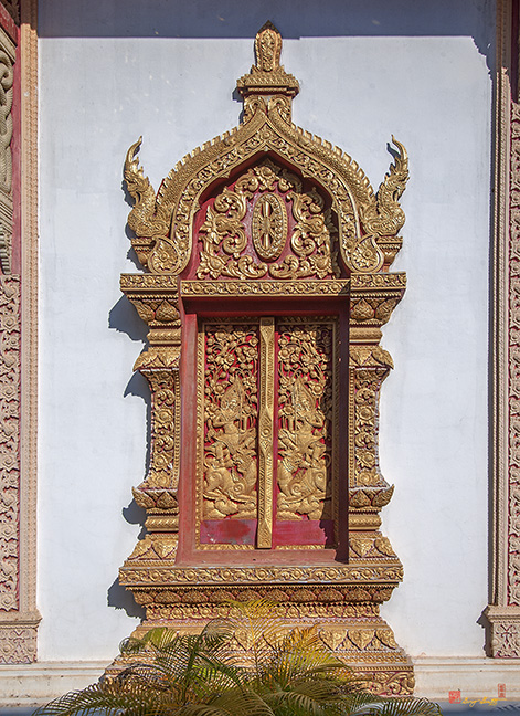 Wat Buppharam Phra Wihan Window (DTHCM1582)