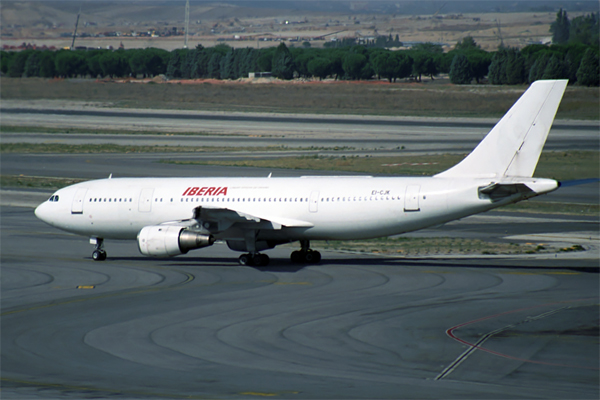 IBERIA AIRBUS A300 MAD RF 1171 35.jpg