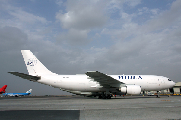 MIDEX AIRBUS A300F SHJ RF IMG_2630.jpg