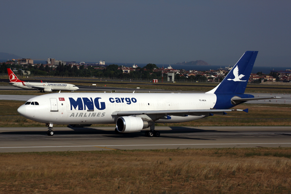 MNG CARGO AIRLINES AIRBUS A300 600F IST RF 5K5A3244.jpg