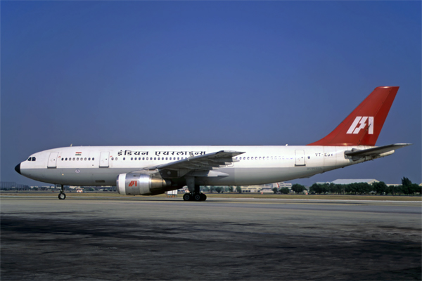 INDIAN AIRLINES AIRBUS A300 BKK RF V4440.jpg