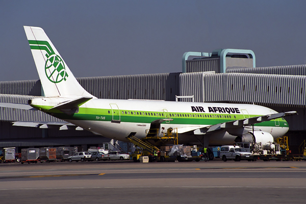 AIR AFRIQUE AIRBUS A300 JNB RF 1484 30.jpg