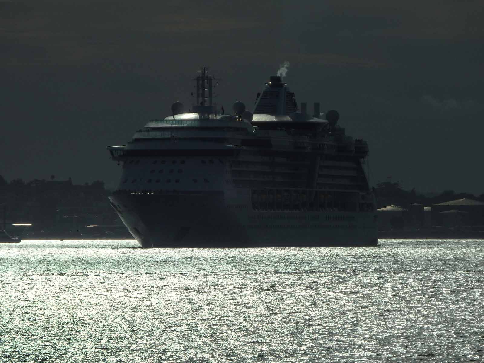 RADIANCE OF THE SEAS 4 SH-1