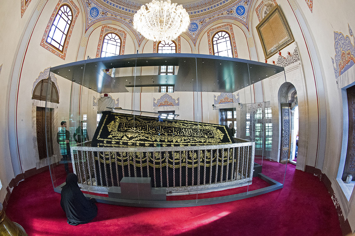 Istanbul Yavuz Selim Sultan Mosque dec 2018 9495.jpg