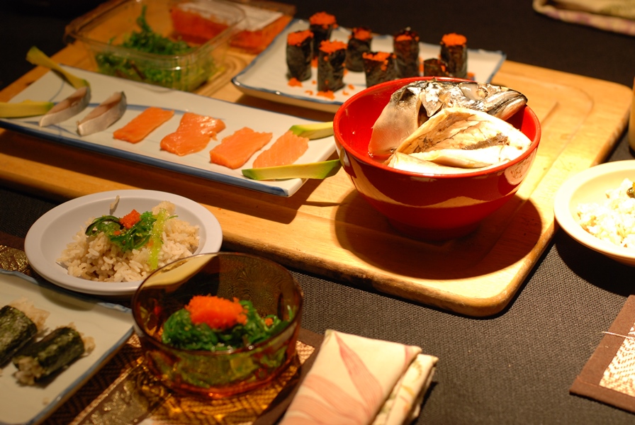 Raw seafood and fishhead soup