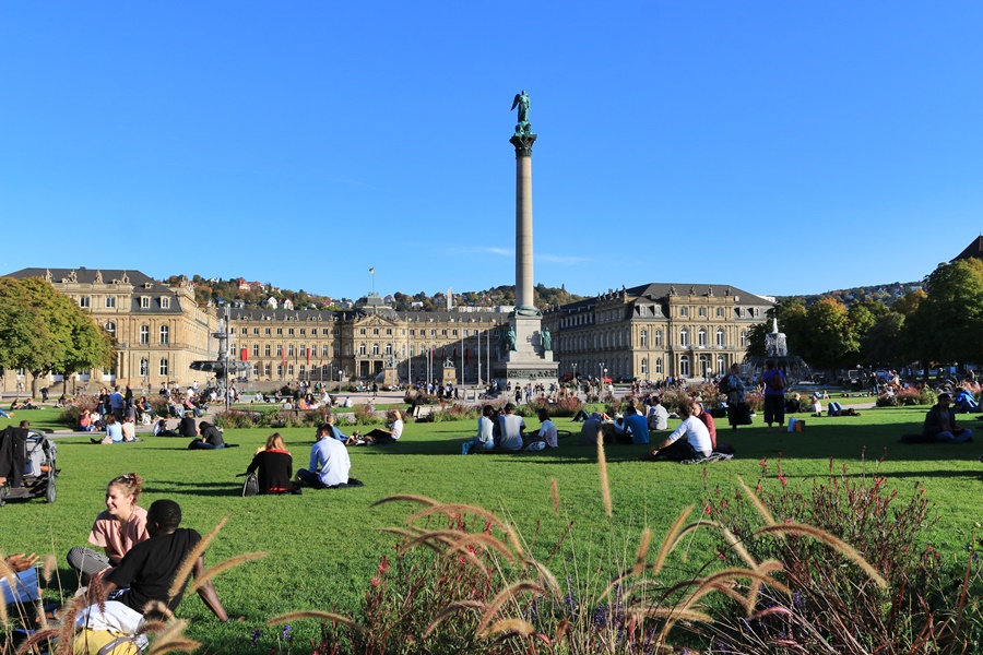 Stuttgart. Schlossplatz