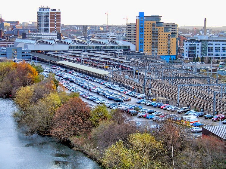 Leeds Station, From Behind