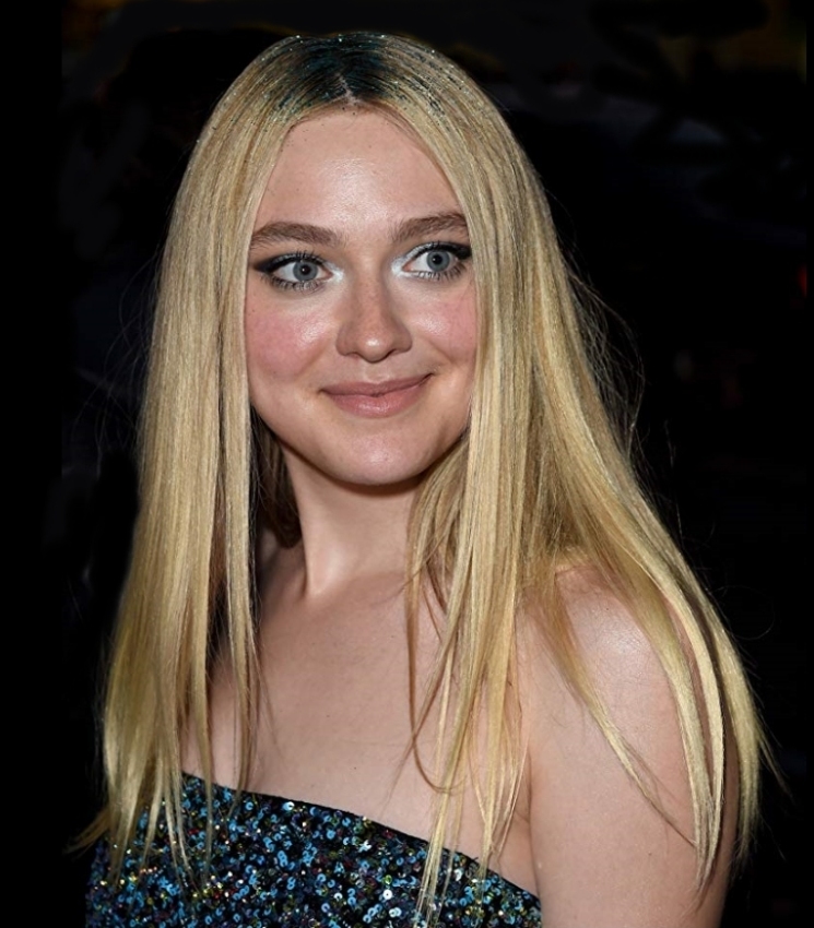 <strong>Dakota Fanning</strong>