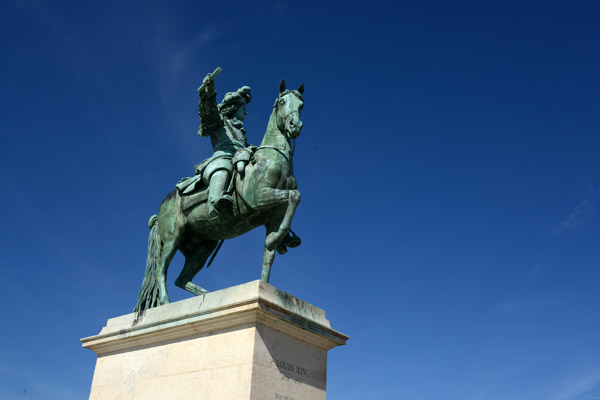 Equestrian statue of King Louis XIV, Place d'Armes, Versailles