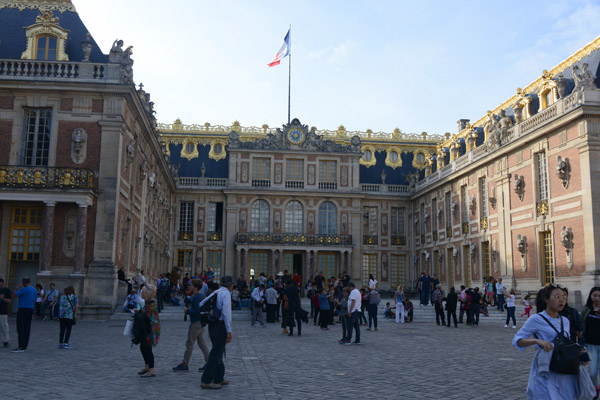 Cour de marbre - Marble Court, Palace of Versailles