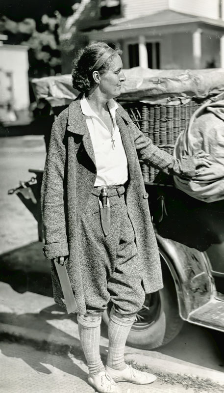 Lady with a Knife 