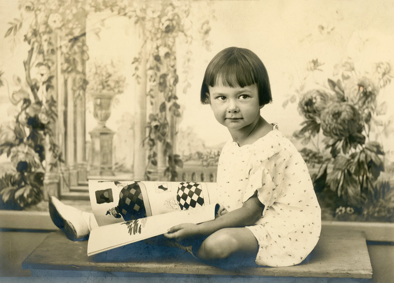 Girl with a Magazine 