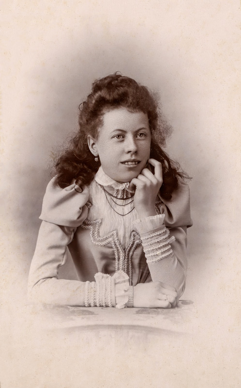 Lady from Meru (Oise)  