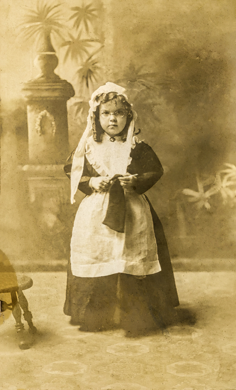 Girl Knitting 