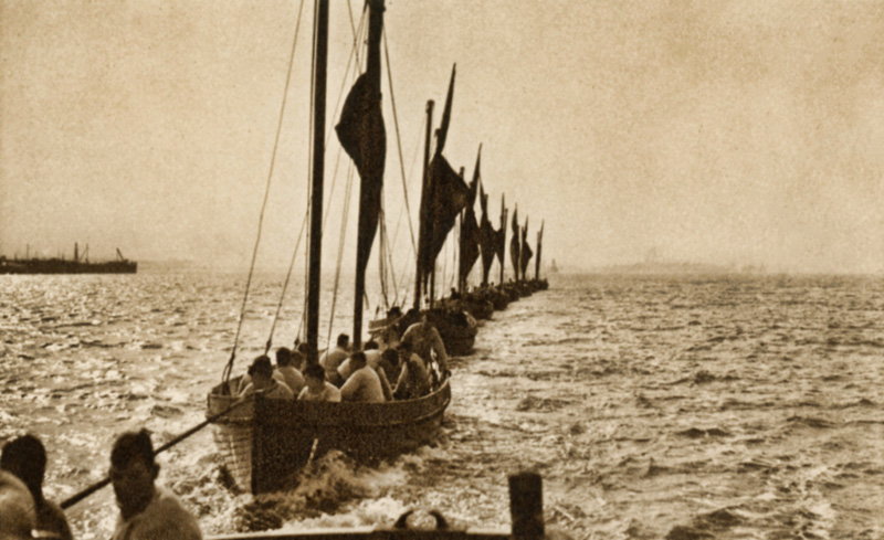 HMS Ganges, Cutters under tow  