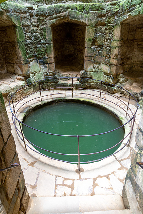 IMG_8470.CR3 Well in the South-West Tower - Bodiam Castle -  A Santillo 2019