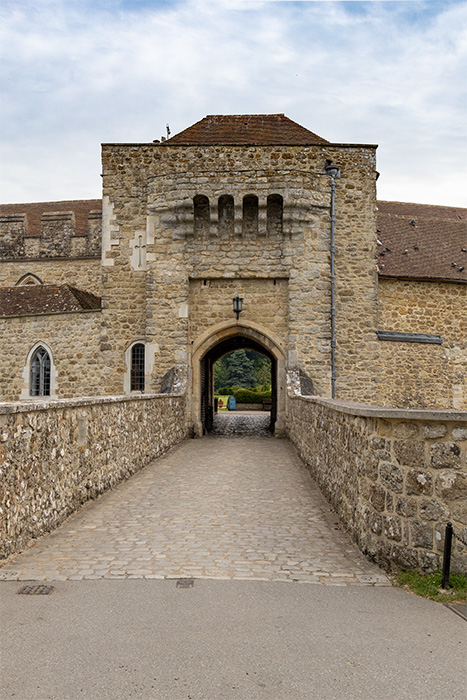IMG_8406.CR3 Gatehouse - Leeds Castle -  A Santillo 2019