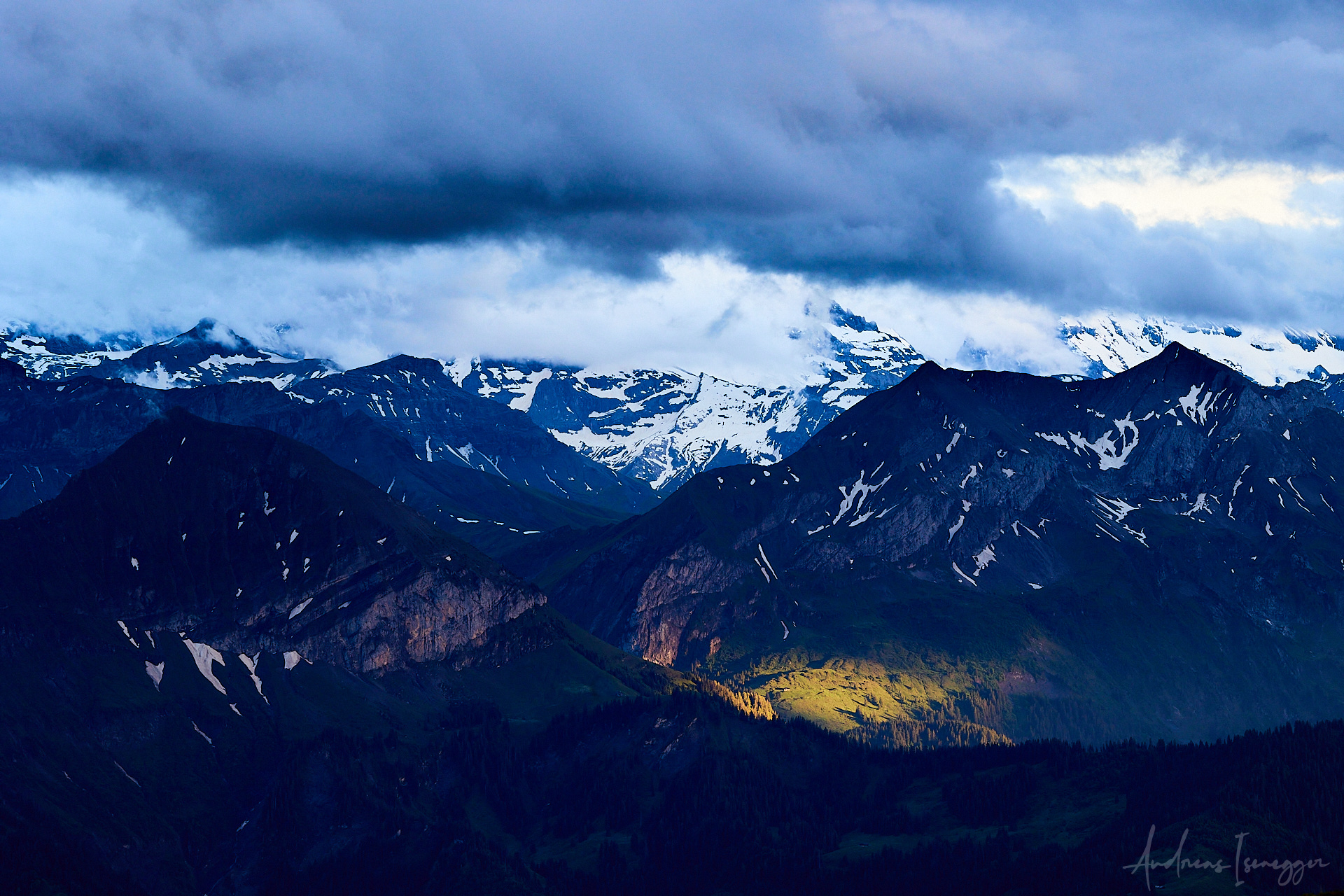 Regentag auf dem Niederhorn