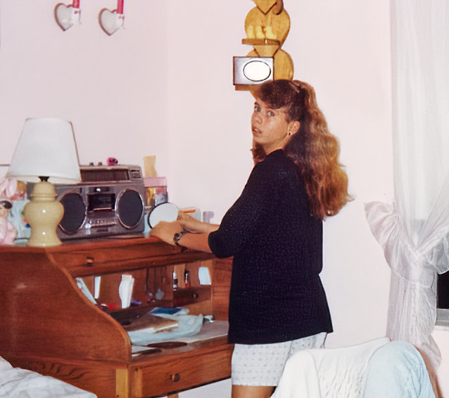 Ona 1990-T