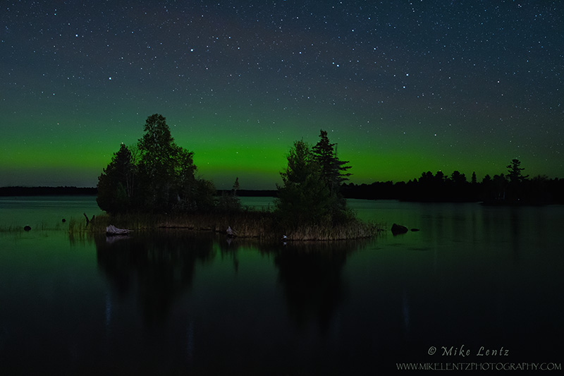 Boulder Lake aurora borealis