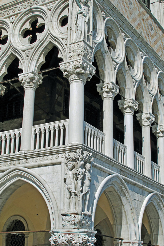 26_Pillar details.jpg