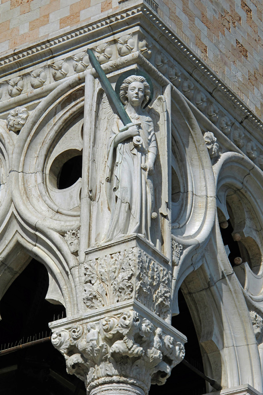 27_Pillar details.jpg