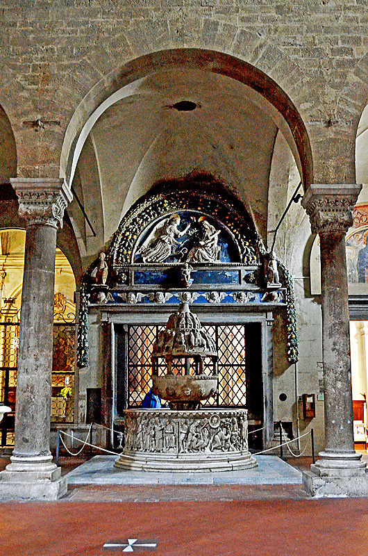 23_Basilica of San Frediano.jpg