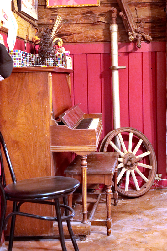 Shoshone Crowbar Saloon