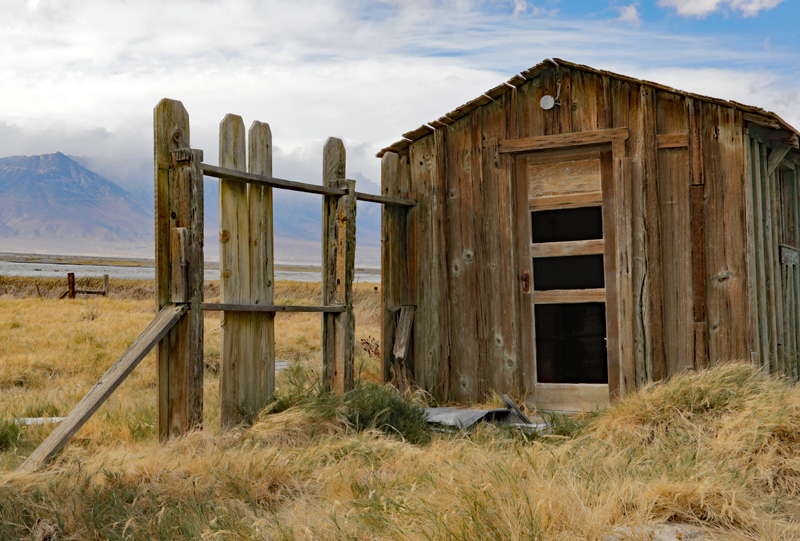 Keeler swimming pool shack 3
