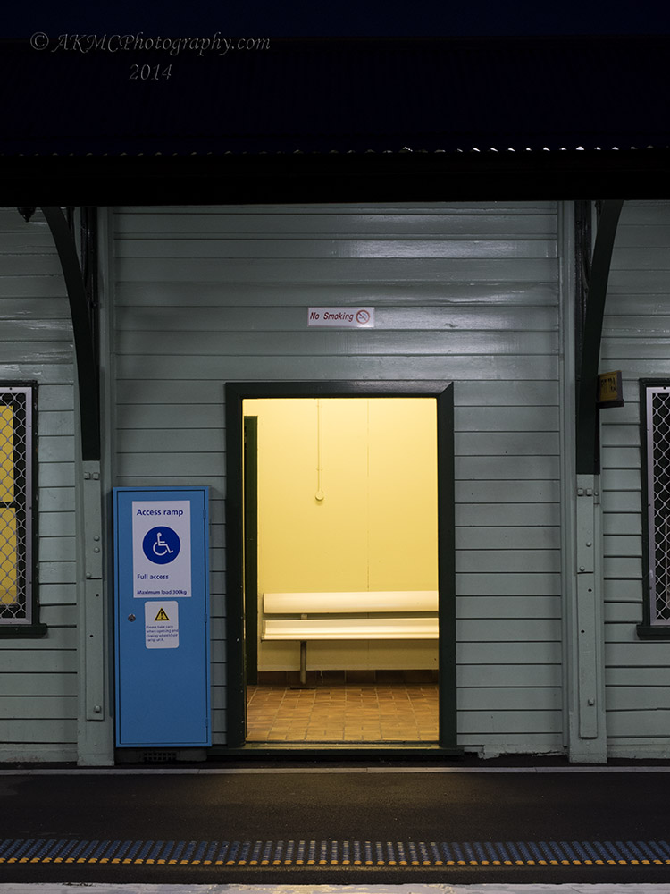 141205_050956_0315 The Waiting Room, Dawn (Fri 05 Dec 14)