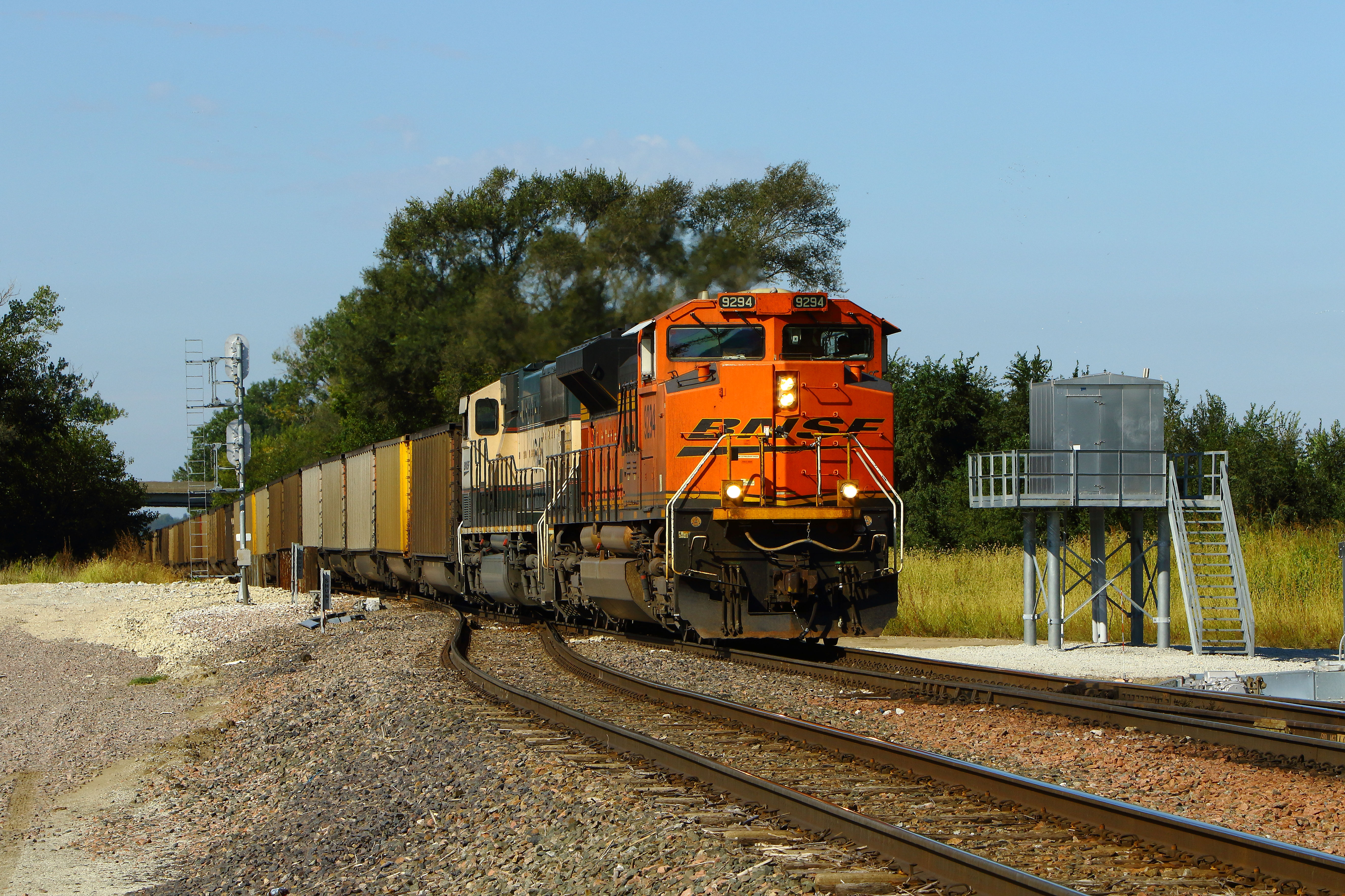Pacific_Jct_West_NE_BNSF_9294_East_92819_1107_AM_2.JPG