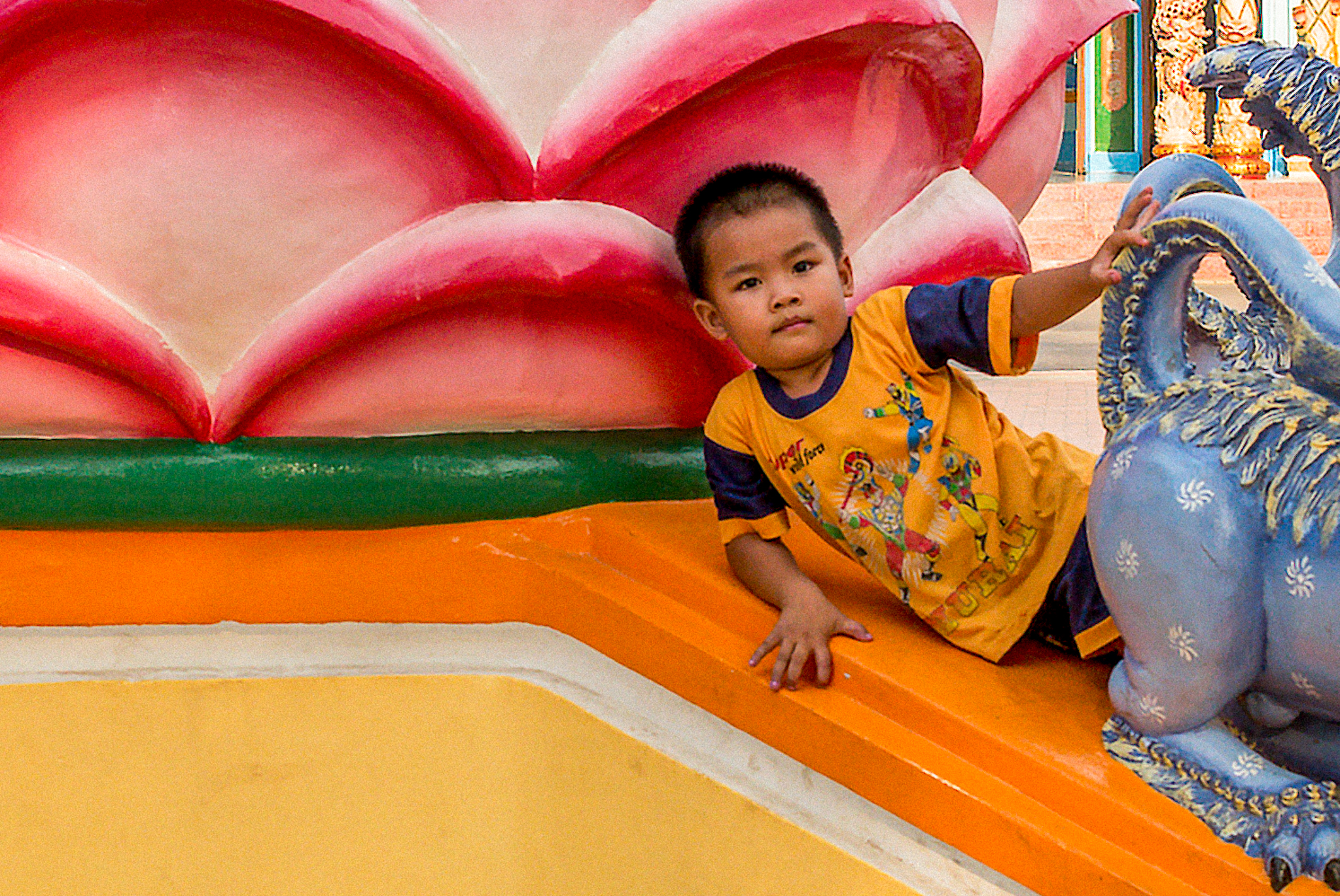 By the Tail, Đại Đạo Tam Kỳ Phổ Độ Temple