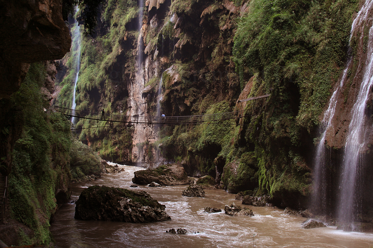 Maling River Gorge, Guizhou (1of2)