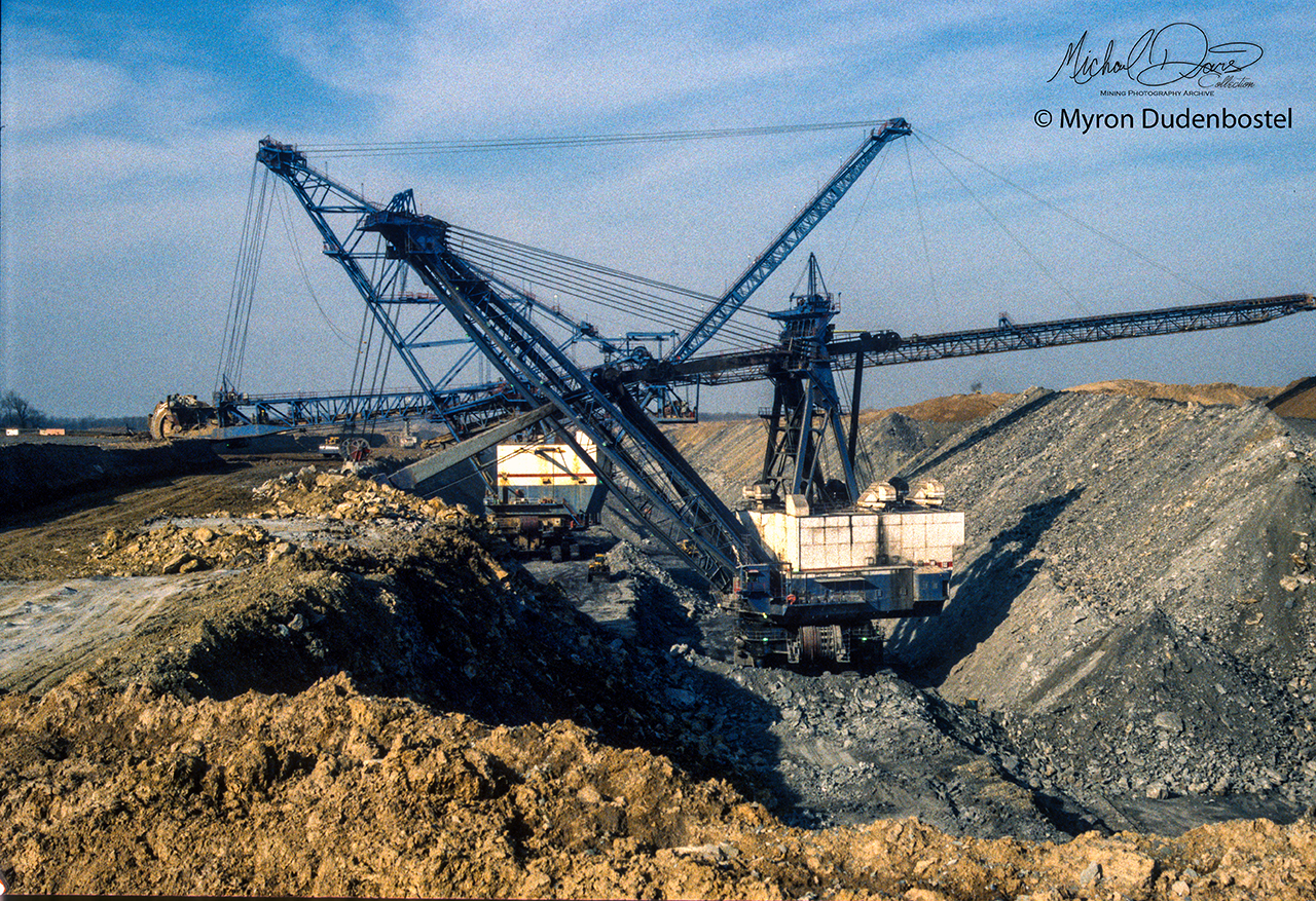 Arch of Illinois Marion 5900 (Captain Mine)