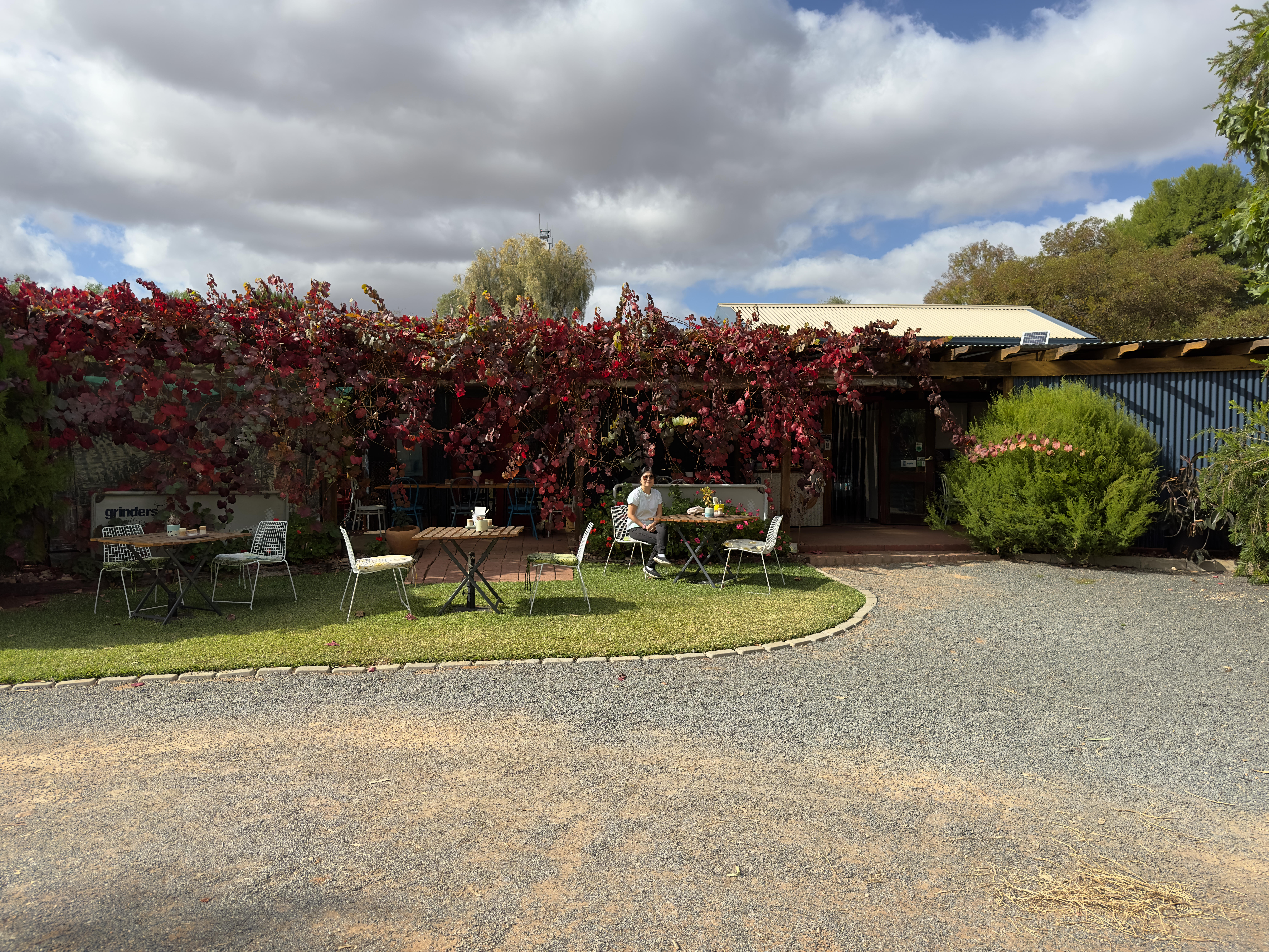 Old Wharf Cafe, Pooncarie