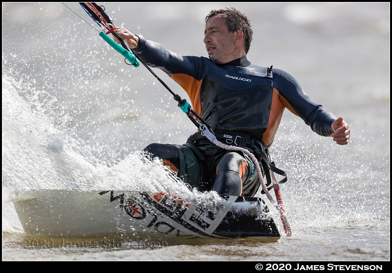 troon_kite479.jpg