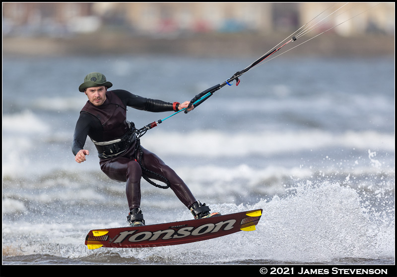 troon_kite583.jpg