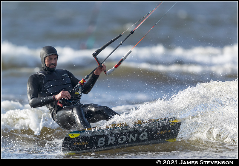 troon_kite586.jpg