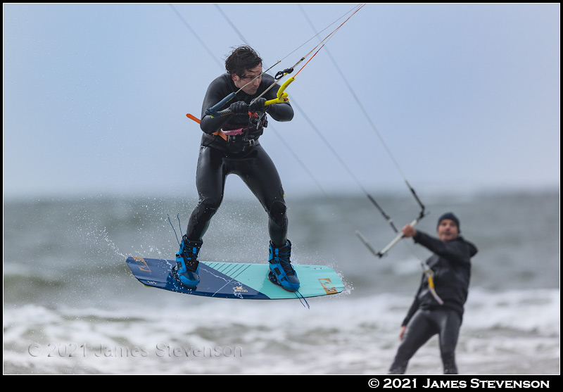troon_kite596.jpg