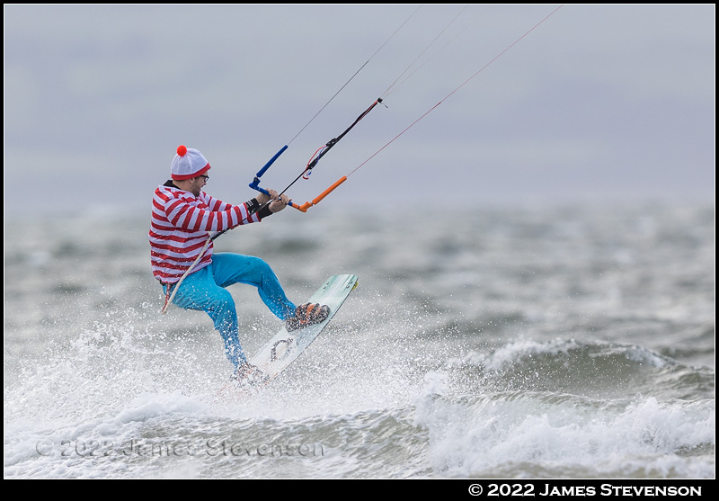troon_kite_671.jpg