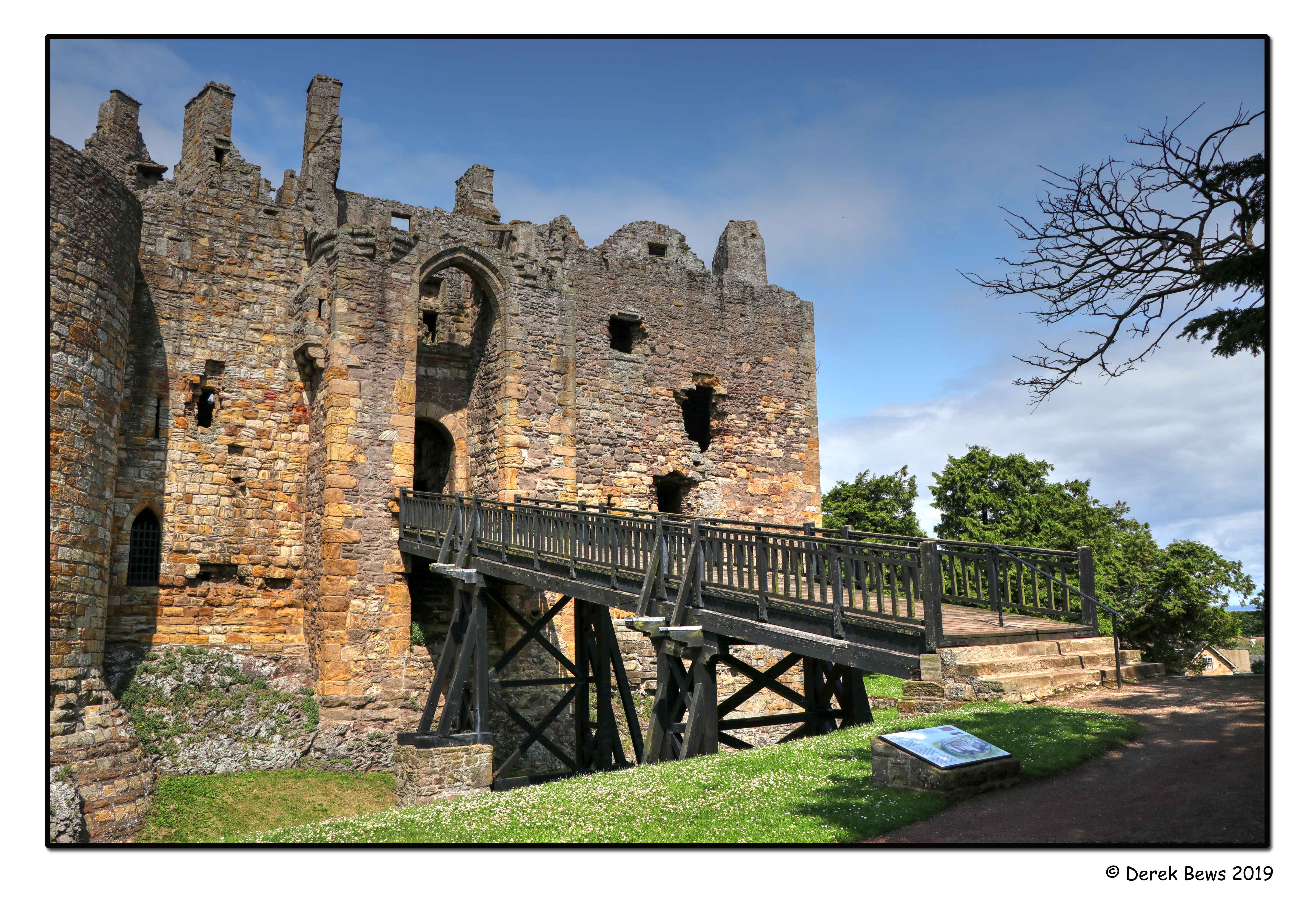 Dirleton Castle